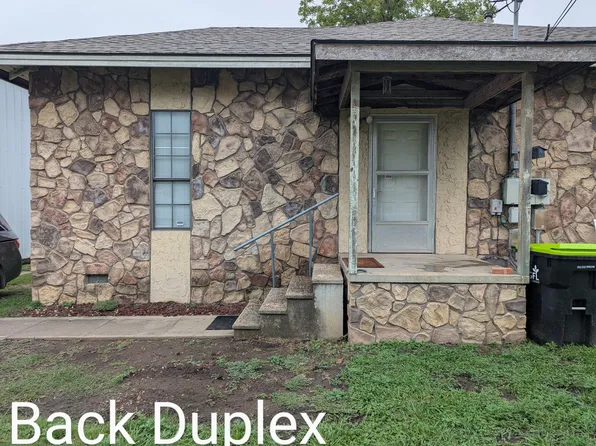 403 E 12th St #B, Ada, OK 74820