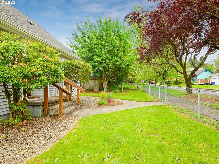 7236 N Newell Ave — Photo 21