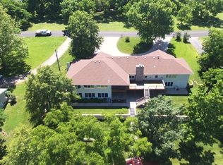 3660 SE Arrowhead Dr #SFR, Tecumseh, KS 66542