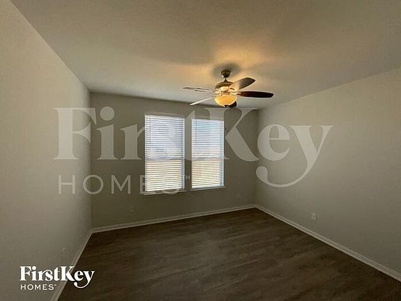 3rd image of 1007 Brahma Cir