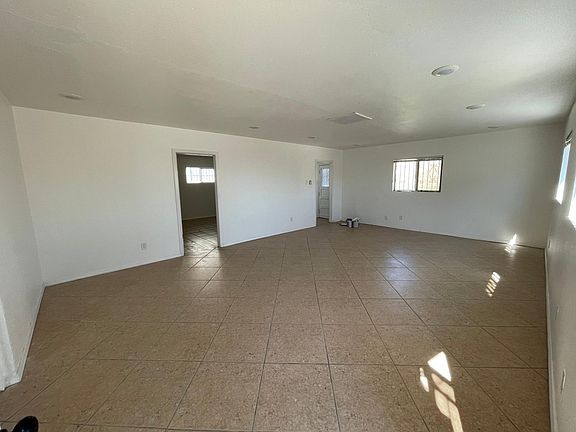 5th image of 2129 Pittsburg Ave