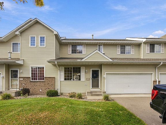 3rd image of 8923 Olive Ln N