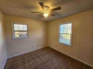 111 Henry St, Warner Robins, GA 31088