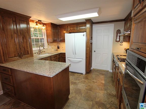 4th image of 1314 Lakeshore Dr