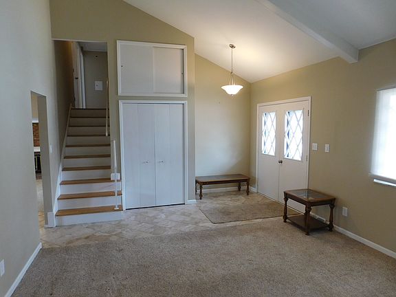 2nd image of 1146 Hillrock Dr