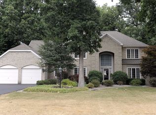 14 Mount View Cres, Webster, NY 14580