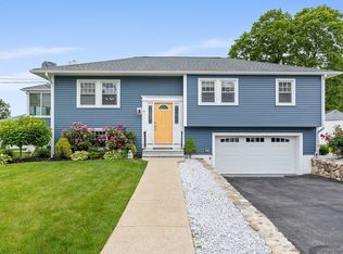 44 Briar Ave, Lowell, MA 01852