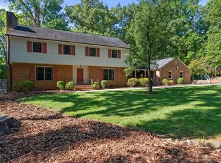 523 W Glendale St, Siler City, NC 27344