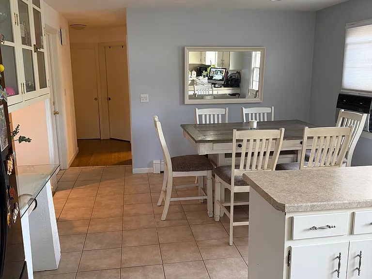 27 Lenox Ave #1 — Photo 3