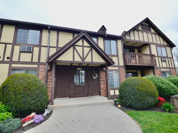 8 Roxbury Lane #8, Bridgeport, CT 06606