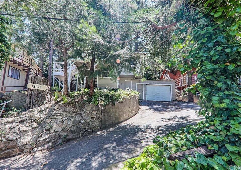 23737 Bowl Rd, Crestline, CA 92325 MLS CV22178352 Zillow