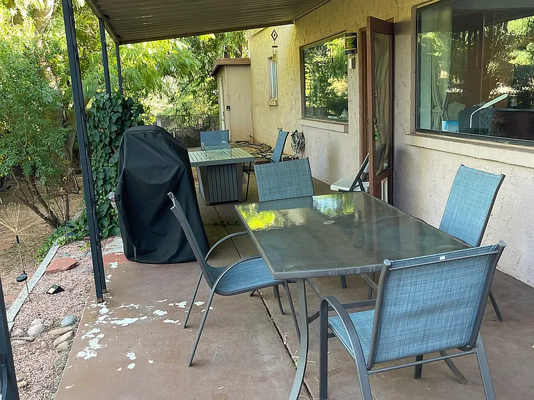 140 Stutz Bearcat Dr — Photo 32