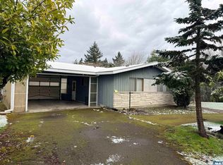 723 W 15th St, Port Angeles, WA 98363