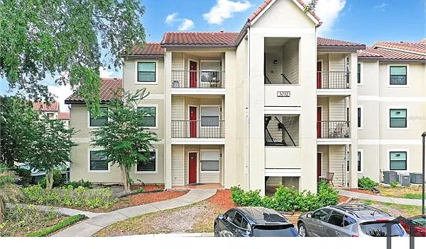 3032 Parkway Blvd #201