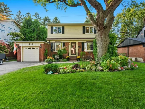 1159 Greening Ave, Mississauga, ON L4Y 1H3