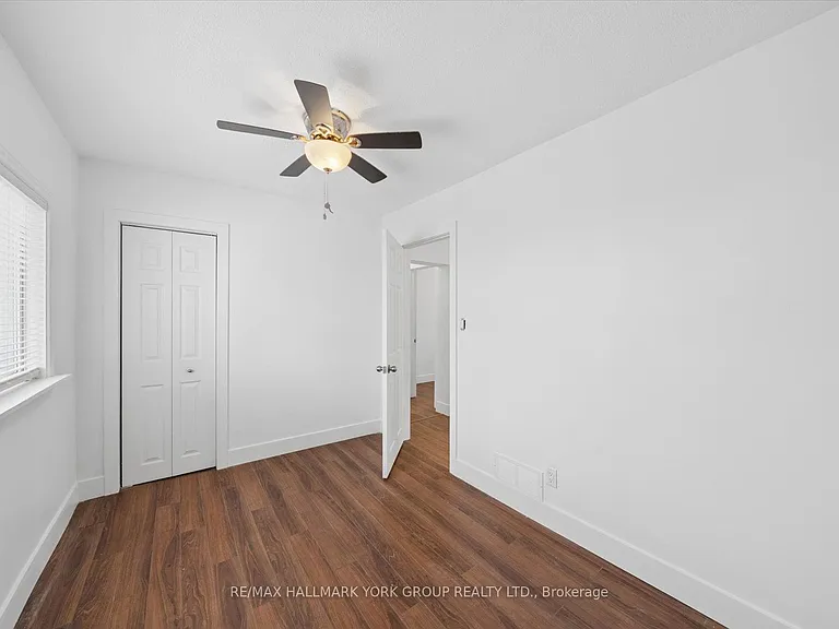 27008 Kennedy Rd #UPPER — Photo 13