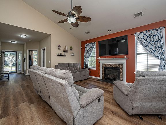 4th image of 3005 Nantuckett Ave