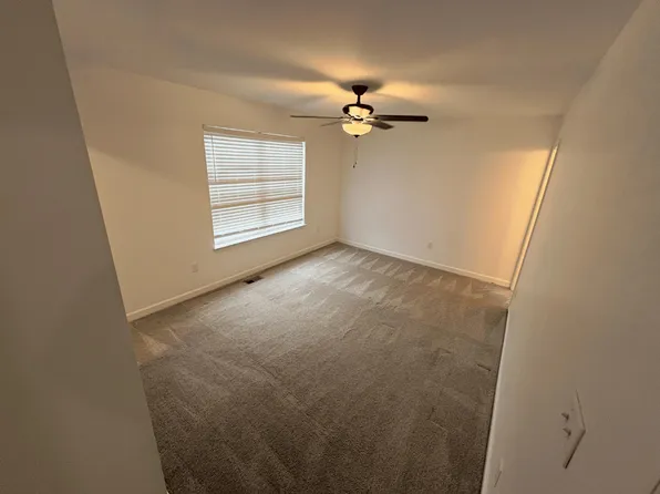 2812 Church St Room 2, Norfolk, VA 23504