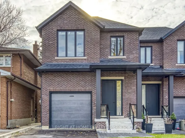 5 Enfield Ave, Toronto, ON M8W 1T6