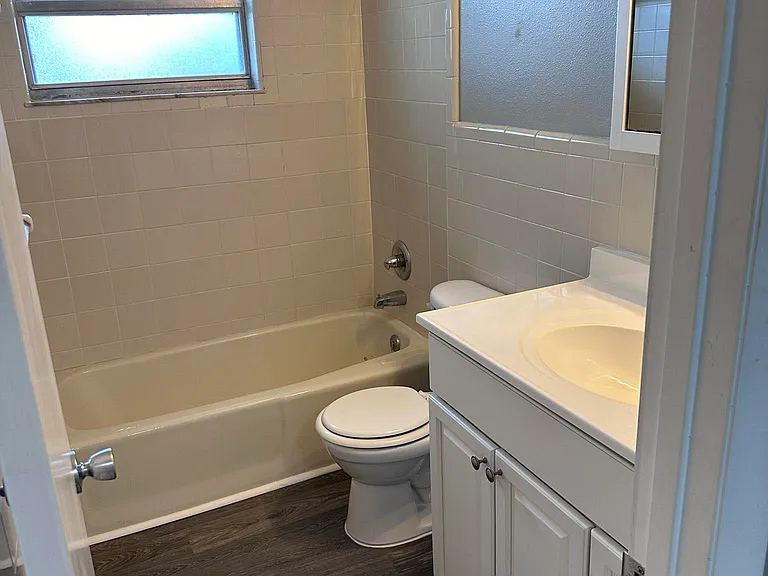 109 Stadium Rd #9 — Photo 30