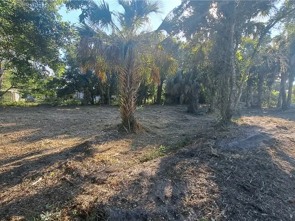 Derby Ln, Moore Haven, FL 33471