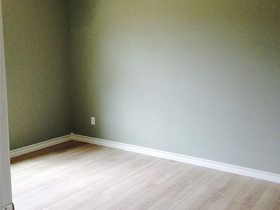 5th image of 4409 Indian River Ave