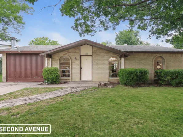 307 Halifax Ct, Cedar Hill, TX 75104