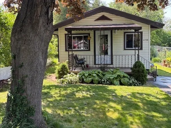 6738 Hamilton Dr, Derby, NY 14047