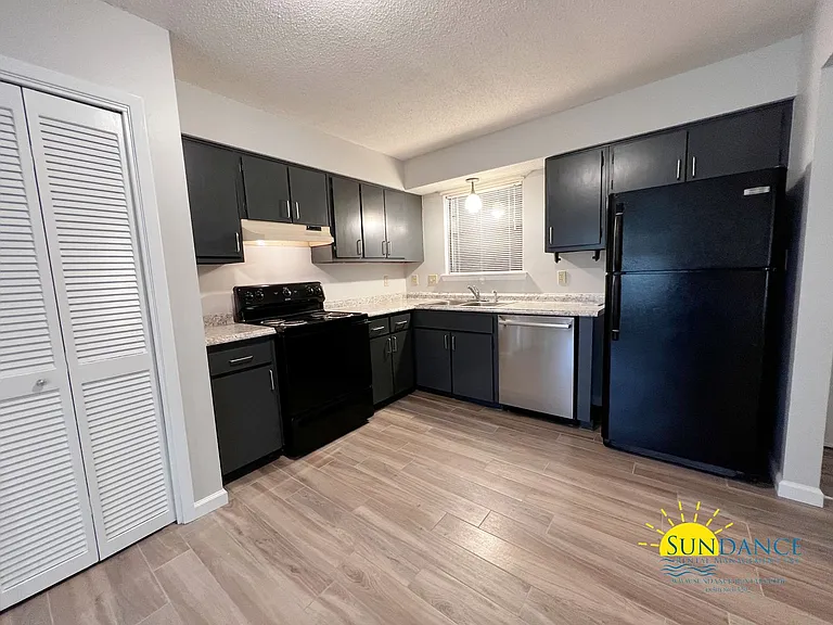 106 Brookmeade Dr — Photo 5