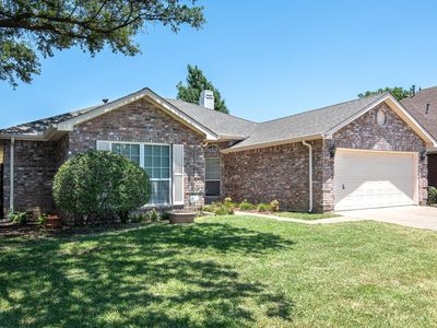 8112 Autumn Run Ln, North Richland Hills, TX, 76182