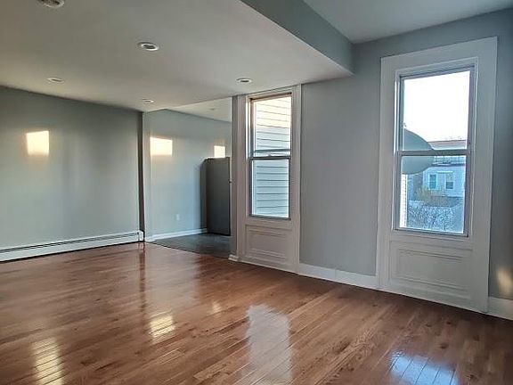 5th image of 63 Belmont Ave #1R