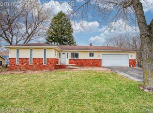10846 Colony Rd, Pinckney, MI 48169