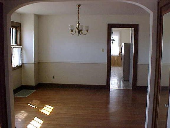 3rd image of 1202 N Shannon Ave