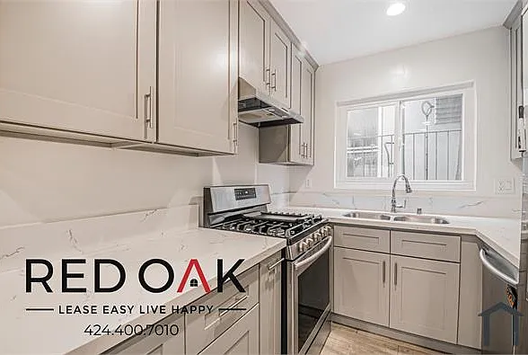 1023 N Hayworth Ave #1 — Photo 6