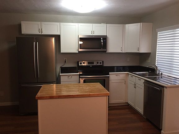 5th image of 7858 Cowles Mountain Ct Unit D8