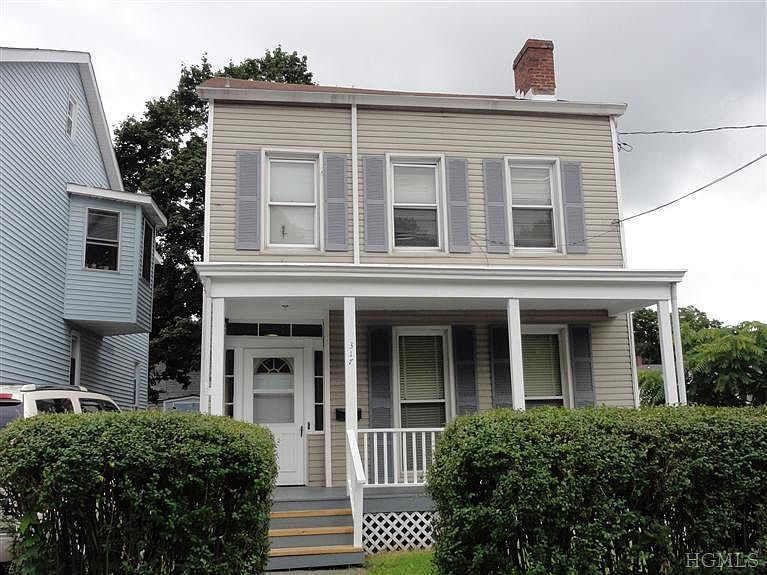 1st image of 317 N Division St