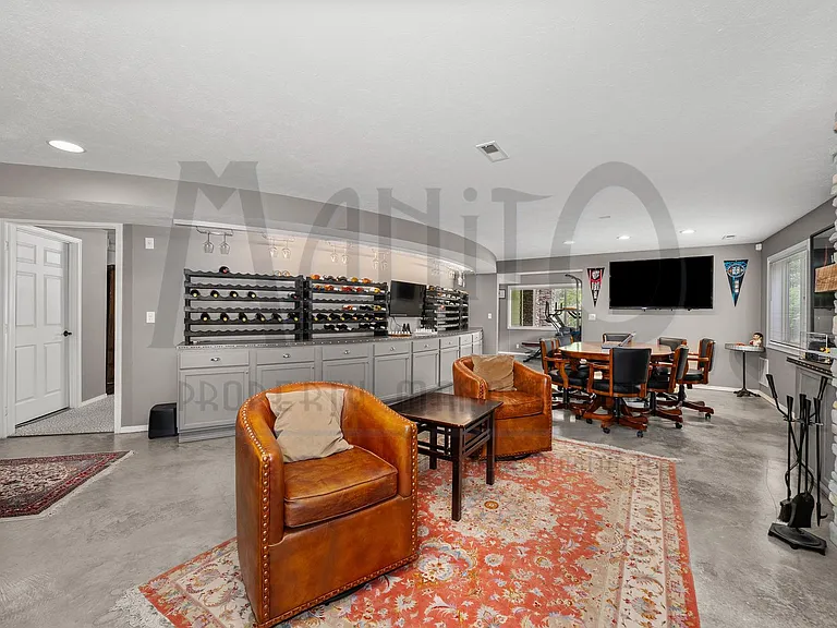 115 E Meadowlane Rd — Photo 27