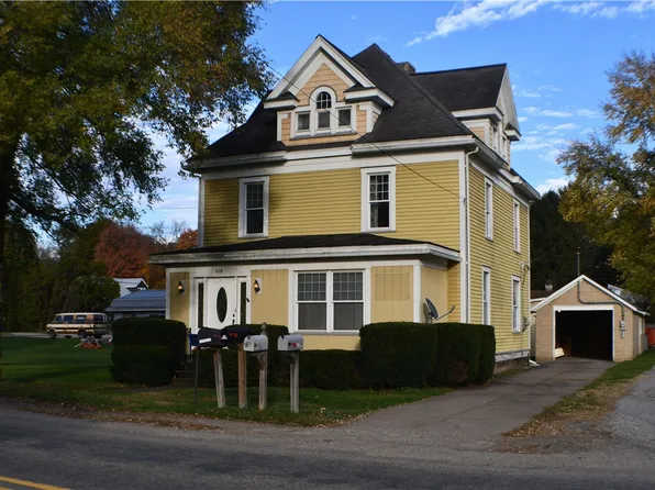 719 Market St, Darlington, PA 16115