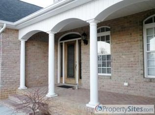 20 Sowder Farm Rd, Troutville, VA 24175