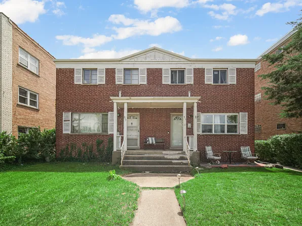9115 Gross Point Rd, Skokie, IL 60077
