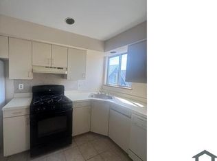 204 Wheeler Ave APT 6, Bridgeport, CT 06606