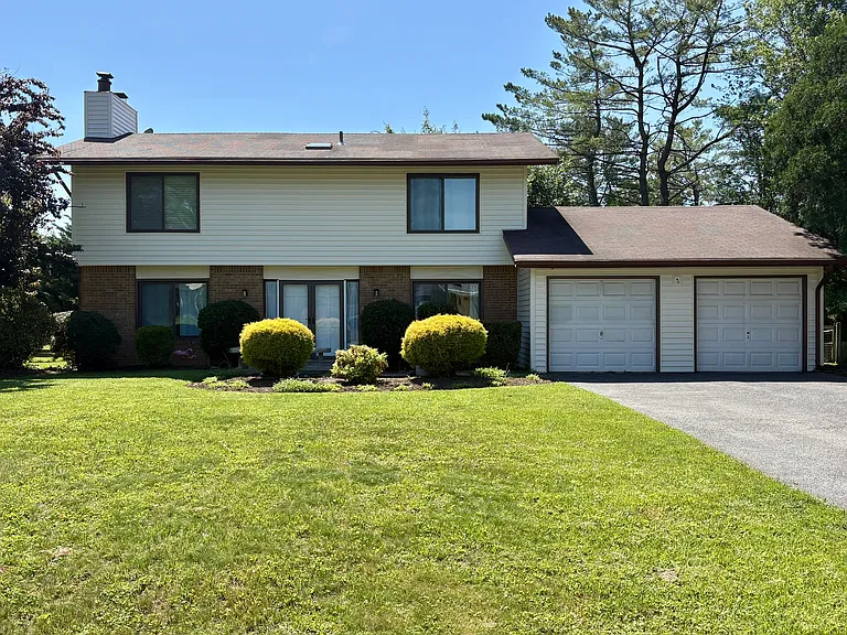 18618 Shady View Ln — Photo 1