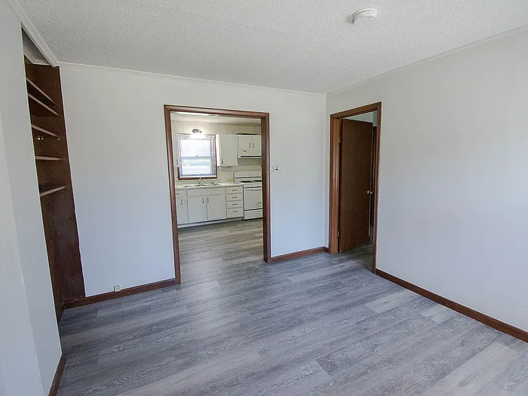 440 Church Ave — Photo 2