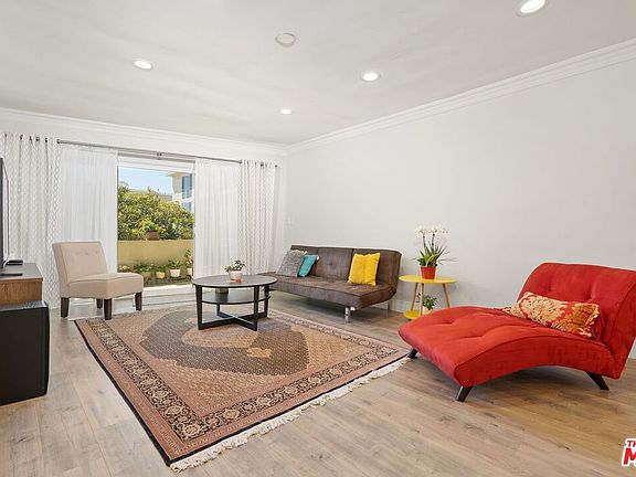 4th image of 11646 Chenault St APT 33