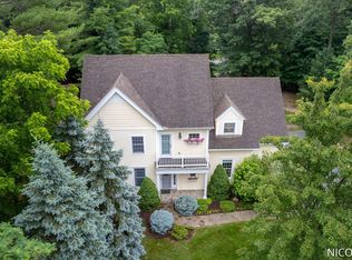 116 Plymouth St, Pentwater, MI 49449