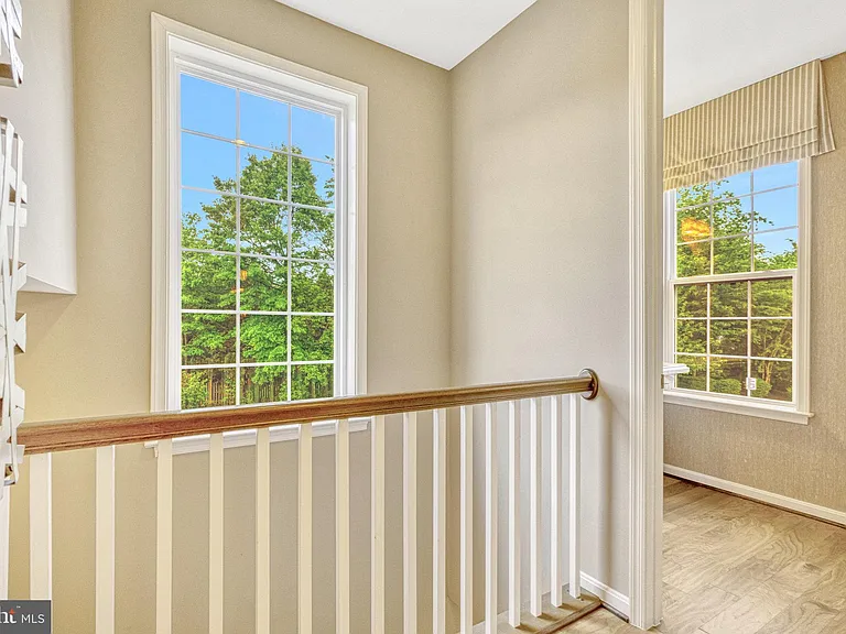 21491 Willow Breeze Sq — Photo 38