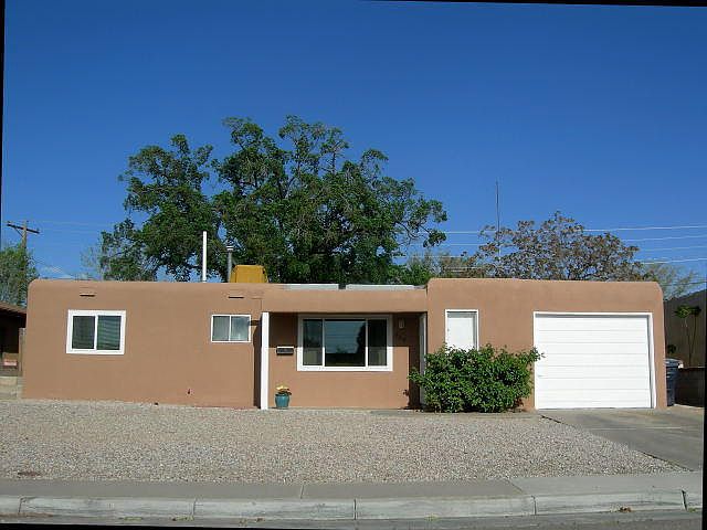 1st image of 3212 Ortiz Dr NE
