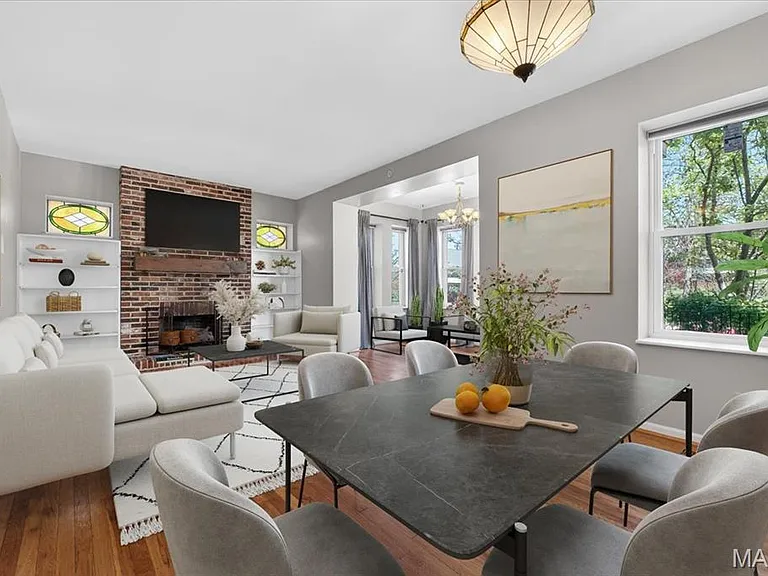 5572 Waterman Blvd #1W — Photo 4