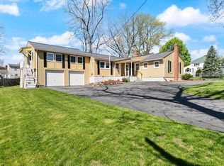 43 Old Rockingham Rd, Salem, NH 03079