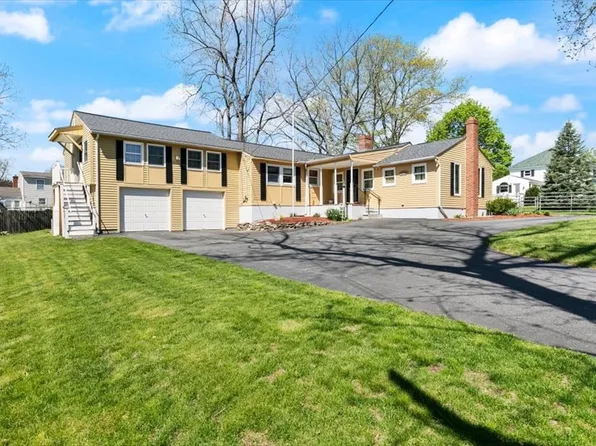 43 Old Rockingham Rd, Salem, NH 03079